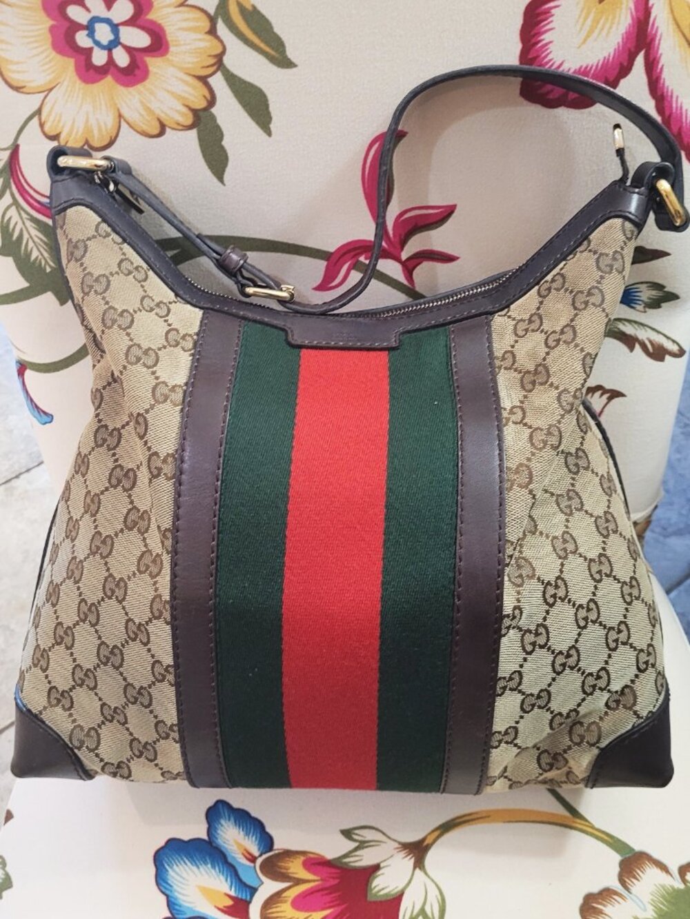 RARE*GORGEOUS*GUCCI*EXTRA WIDE STRIPE*SHOULDER BAG*WITH AUTHENTICATION & VIDEO